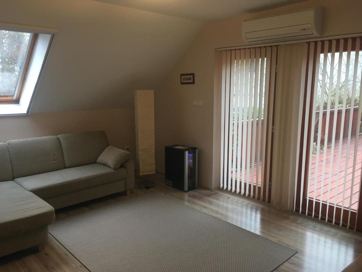 Anonim Apartman Villány Extérieur photo