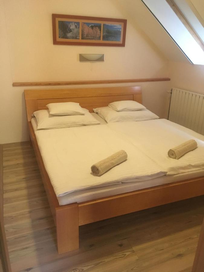 Anonim Apartman Villány Extérieur photo